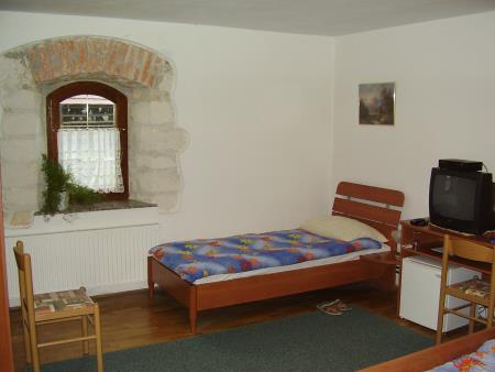 VINOTOČ GOSTILNA SELAK